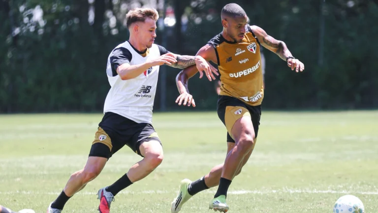 São Paulo se prepara para enfrentar Atlético-MG após confirmar liderança