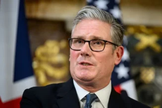 Starmer defende autonomia sobre posição do país em Guerra no Oriente Médio