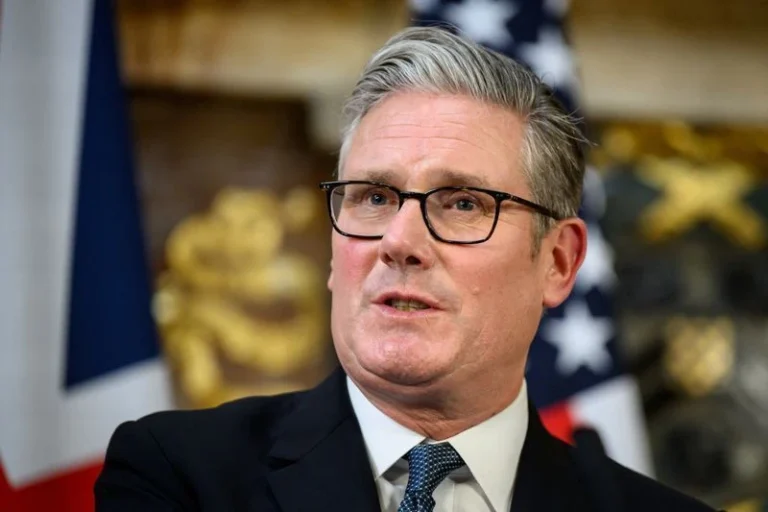 Starmer defende autonomia sobre posição do país em Guerra no Oriente Médio