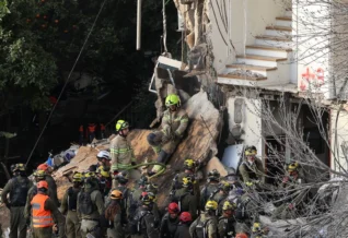 Equipes de resgate recuperam quatro corpos após ataque iraniano em Israel