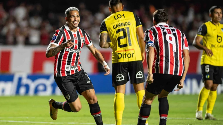 São Paulo comunica lesão de meio-campista após jogo na Sul-Americana