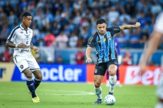 Remo garante empate heroico contra o Grêmio com um a menos