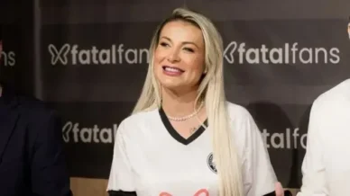 Andressa Urach anuncia patrocínio de plataforma adulta com clube da Série B