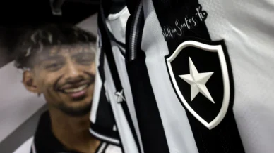 Botafogo aciona Lyon na Justiça por dívida superior a R$ 745 milhões