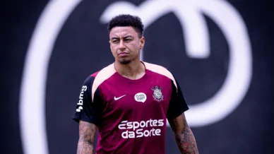 Lingard titular: veja provável escalação do Corinthians contra o Inter