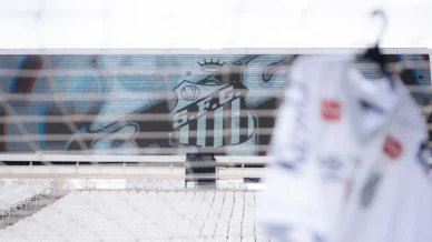 Santos diminui dívidas mais caras e recorre menos a bancos em 2025