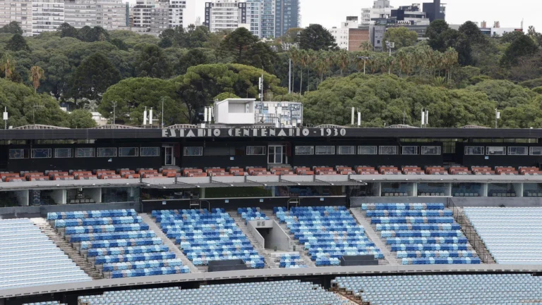 Às moscas: por que estádio de Boston River x São Paulo ficou vazio