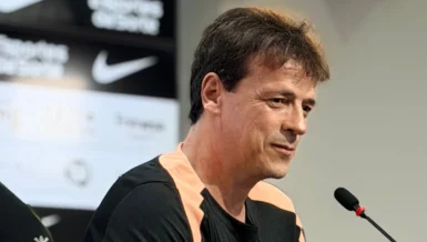 Fernando Diniz é apresentado e diz que Corinthians tem que pensar em título