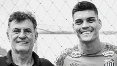 Goleiro Gabriel Brazão é liberado de jogo do Santos após morte do pai