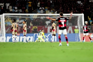 Flamengo visita Independiente Medellín para encaminhar vaga nas oitavas