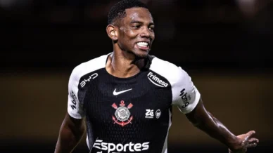 Corinthians: André é suspenso pelo STJD por duas partidas no Brasileirão
