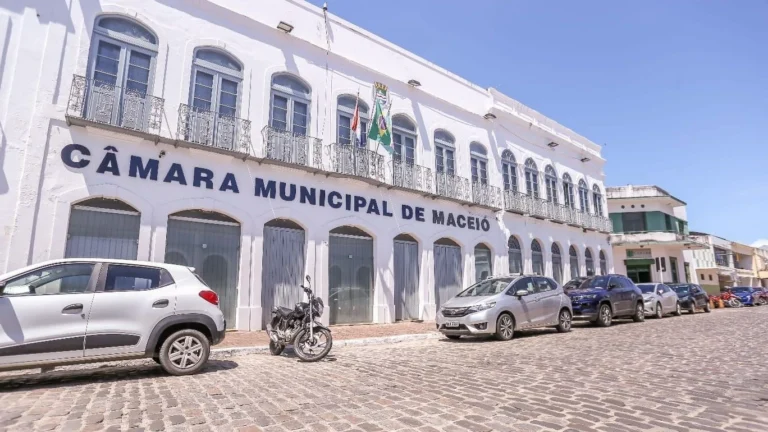 Semana em Maceió será marcada por chuvas diárias e céu parcialmente nublado