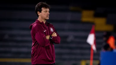 Debandada? Veja jogadores que podem deixar o Corinthians no meio do ano