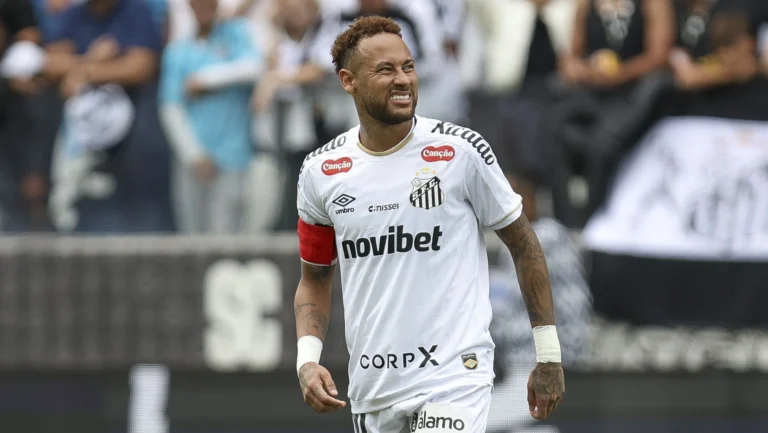 Neymar deve desfalcar o Santos contra o San Lorenzo na Sul-Americana