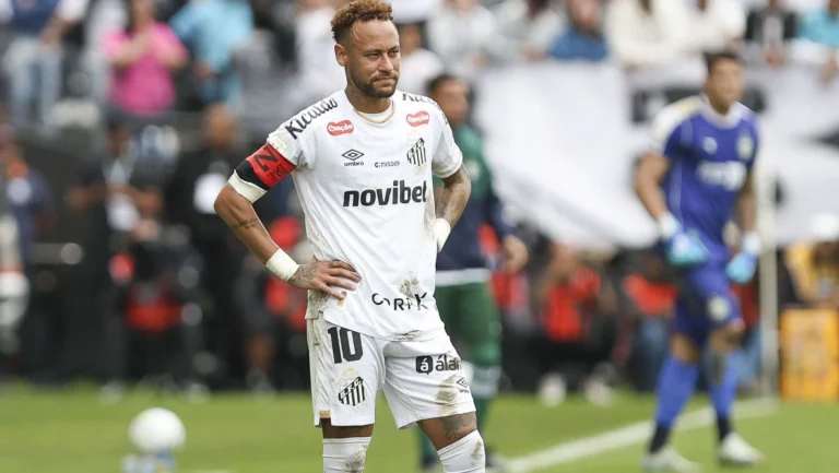 “Vai jogar se merecer”, diz Ancelotti sobre Neymar na Copa