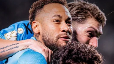 “Não vai para a Copa”: torcida provoca Neymar, e atacante do Santos debocha