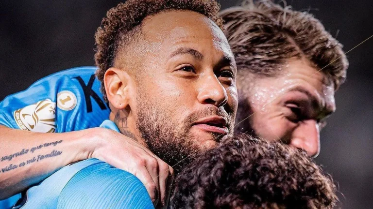 “Não vai para a Copa”: torcida provoca Neymar, e atacante do Santos debocha