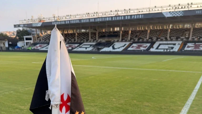 Vasco x Red Bull Bragantino: escalações e onde assistir ao Brasileirão