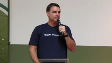Flávio Bolsonaro vai à Faria Lima tentar acalmar mercado financeiro