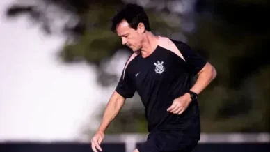 Invicto com Diniz, Corinthians visita Mirassol pelo Campeonato Brasileiro