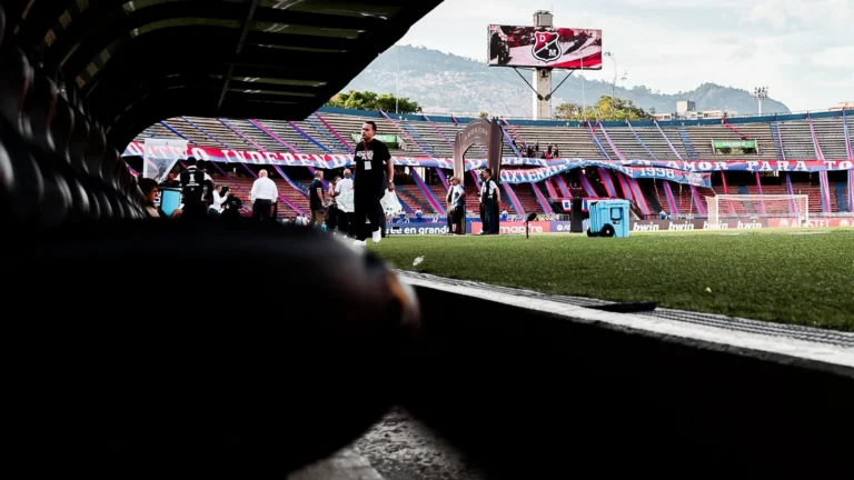 Independiente Medellín x Flamengo: escalações e onde assistir ao jogo