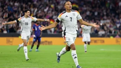 Atacante da Alemanha homenageia Ronaldo Fenômeno após receber camisa 9