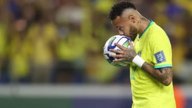 Jogadores da Seleção pressionaram Ancelotti a convocar Neymar, diz jornal