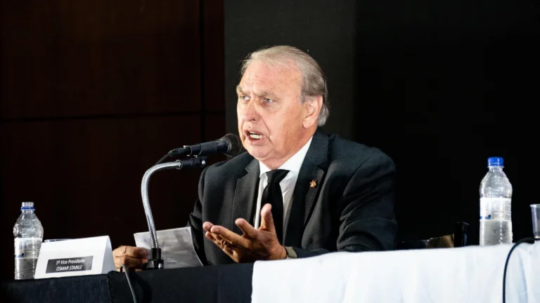 Corinthians sofre novo transfer ban por dívida pela compra de Martínez