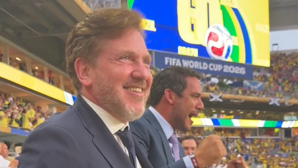 Presidente da Conmebol parabeniza Brasil após vitória sobre a Escócia