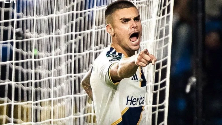 Cruzeiro mira atacante Gabriel Pec, mas enfrenta obstáculo em negociação