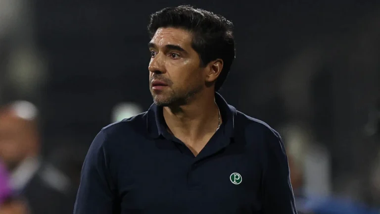 Vai renovar? Palmeiras avalia permanência de titular de Abel Ferreira