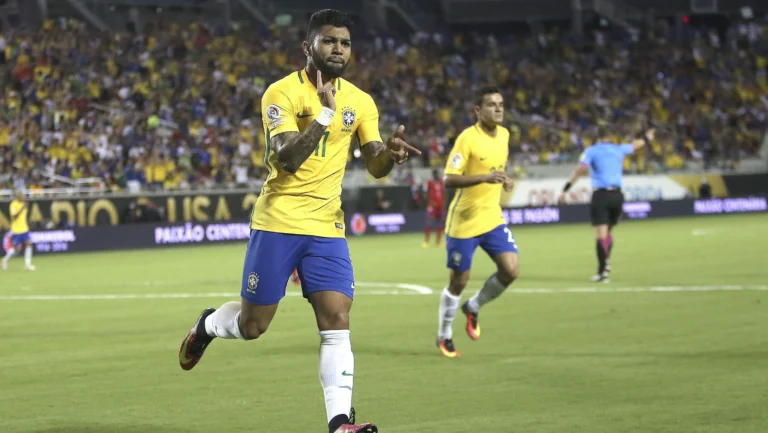 Há 10 anos, Brasil goleava Haiti com gol de Gabigol e hat-trick de Coutinho