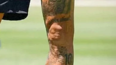 Veja memes do joelho do Neymar em treino da Seleção Brasileira na Copa