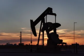 Petróleo fecha em queda em meio aos avanços nas negociações entre EUA e Irã