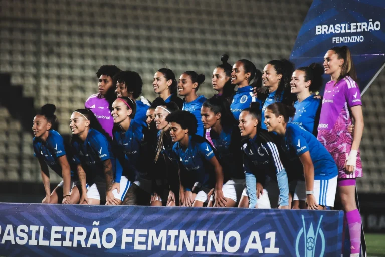 Jornalista critica ataques ao futebol feminino: “Passam do respeito”