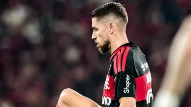 Jorginho, do Flamengo, revela tristeza por não ter jogado Copas: 