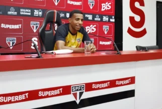Victor Sá se emociona em apresentação e revela ser torcedor do São Paulo