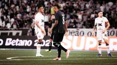 Após “fico”, Danilo sobe o tom e pede para Botafogo não vendê-lo ao Zenit
