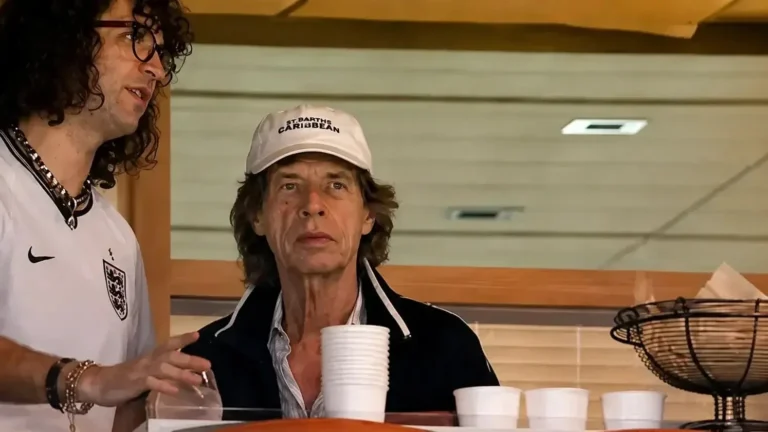 Mick Jagger acompanha Noruega x Inglaterra e web revive fama de “pé-frio”
