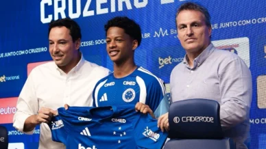 Zé Lucas projeta conquistas no Cruzeiro: 