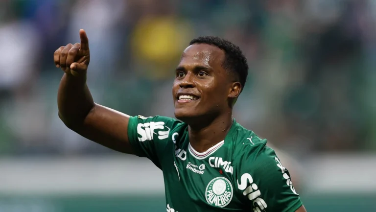 Trio do Palmeiras dá passo importante e se aproxima de retorno