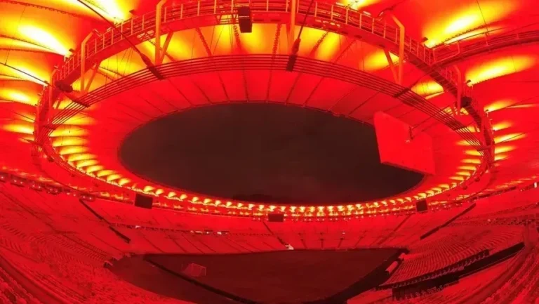 Flamengo x Vitória: escalações e onde assistir ao jogo do Brasileirão