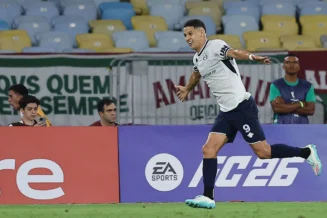 Conheça Alex Arce, atacante do Independiente Rivadavia especulado no Vasco