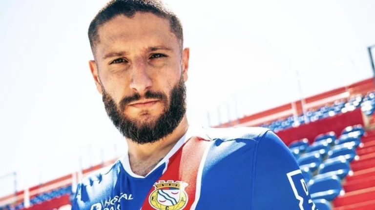 Anunciado no time de Vini Jr, Zé Rafael alfineta Santos: “Vou passar longe”
