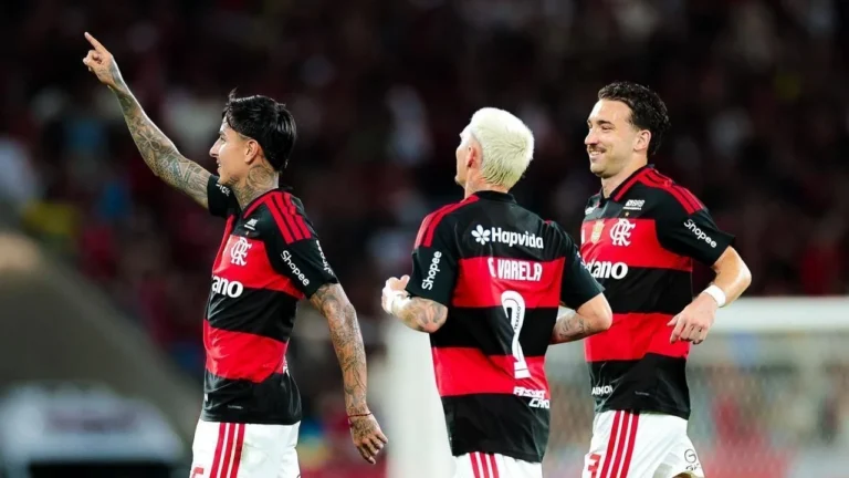 Com mais dois desfalques, Flamengo viaja para enfrentar o Mirassol