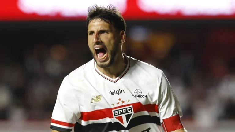 São Paulo anuncia a renovação de contrato de Calleri; veja detalhes