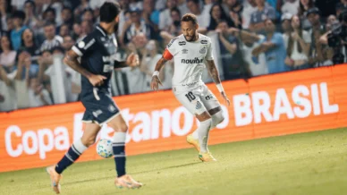 Santos tem dia decisivo para definir presença de Neymar contra o Remo