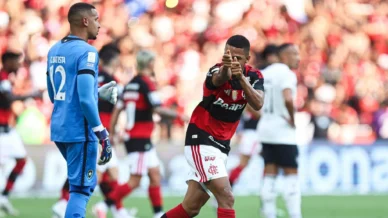 Flamengo 3 x 0 Botafogo: os melhores momentos do clássico pelo Brasileiro