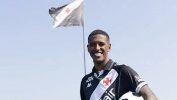 Vasco decide comprar zagueiro Robert Renan em definitivo por R$ 47 milhões