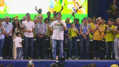 Flávio avalia reforçar atos pelo Rio para turbinar Ruas ao 2º turno
